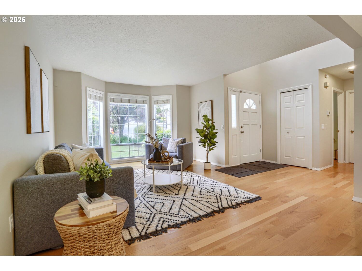 Listing photo 5 of 29, 13876 PROVINCIAL HILL DR, Lake Oswego, OR, 97035