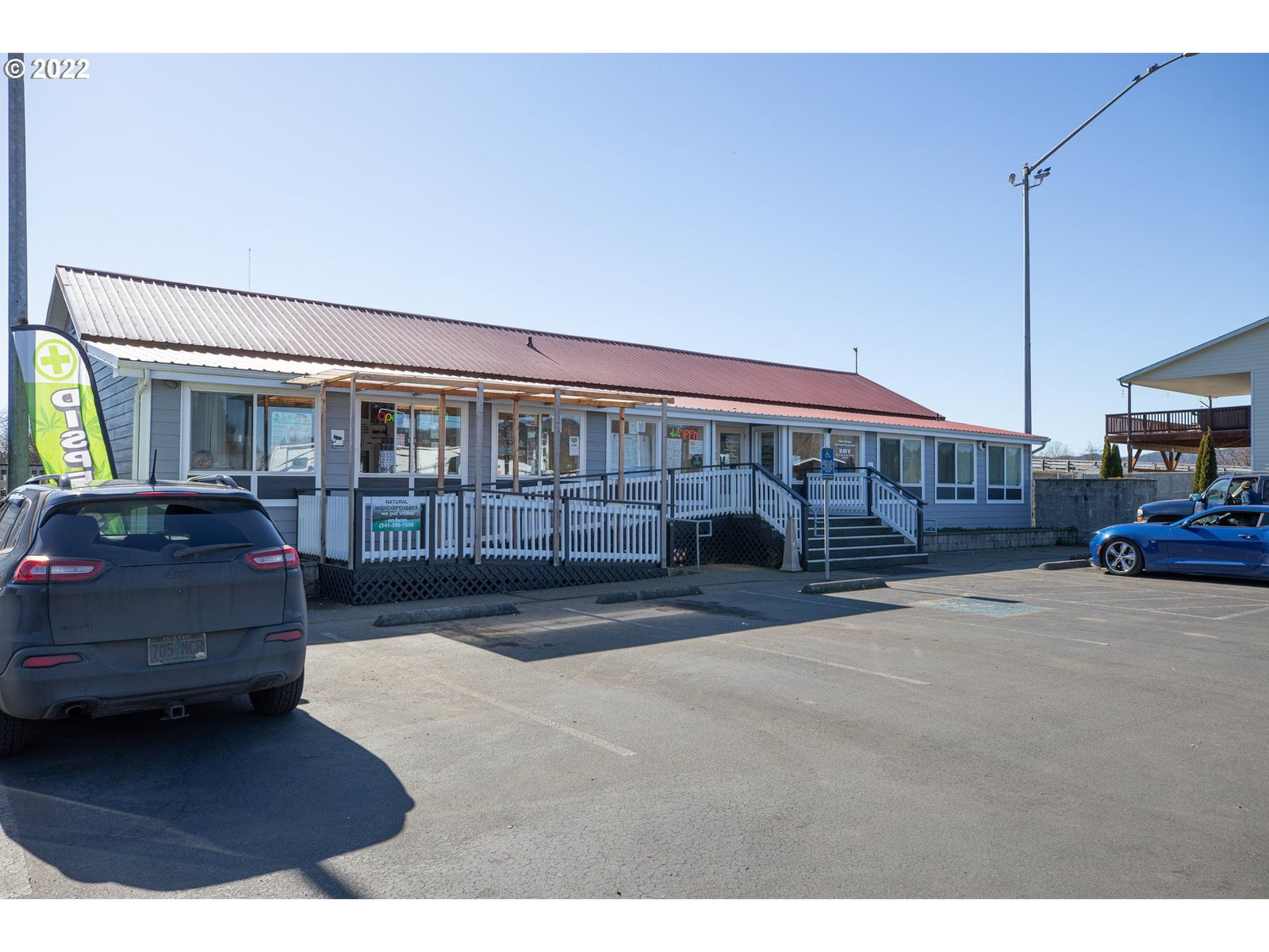 Listing photo 4 of 27, 751 W RIVERSIDE DR, Coquille, OR, 97423