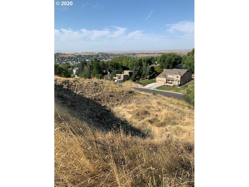 Listing photo 4 of 12, 740 N MAIN ST, Pendleton, OR, 97801