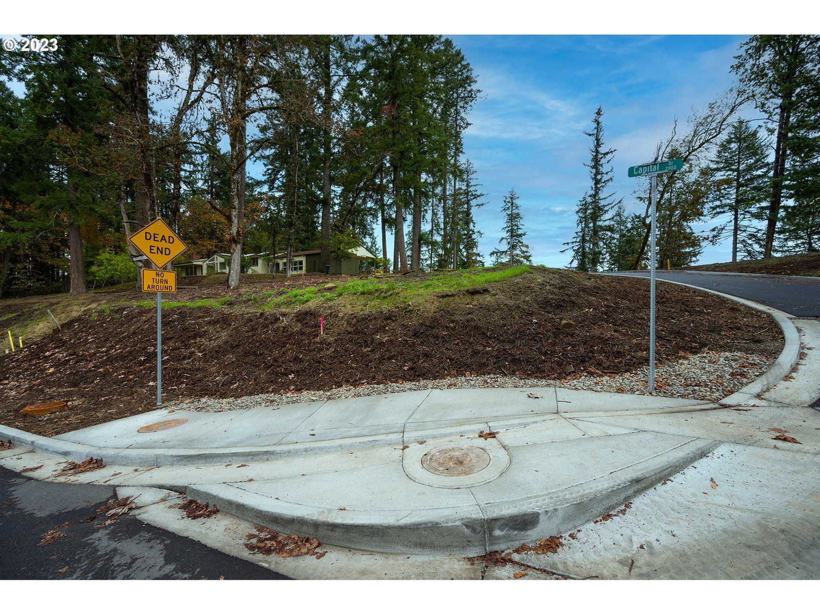 Listing photo 5 of 13, 2985 Capital DR #3, Eugene, OR, 97403
