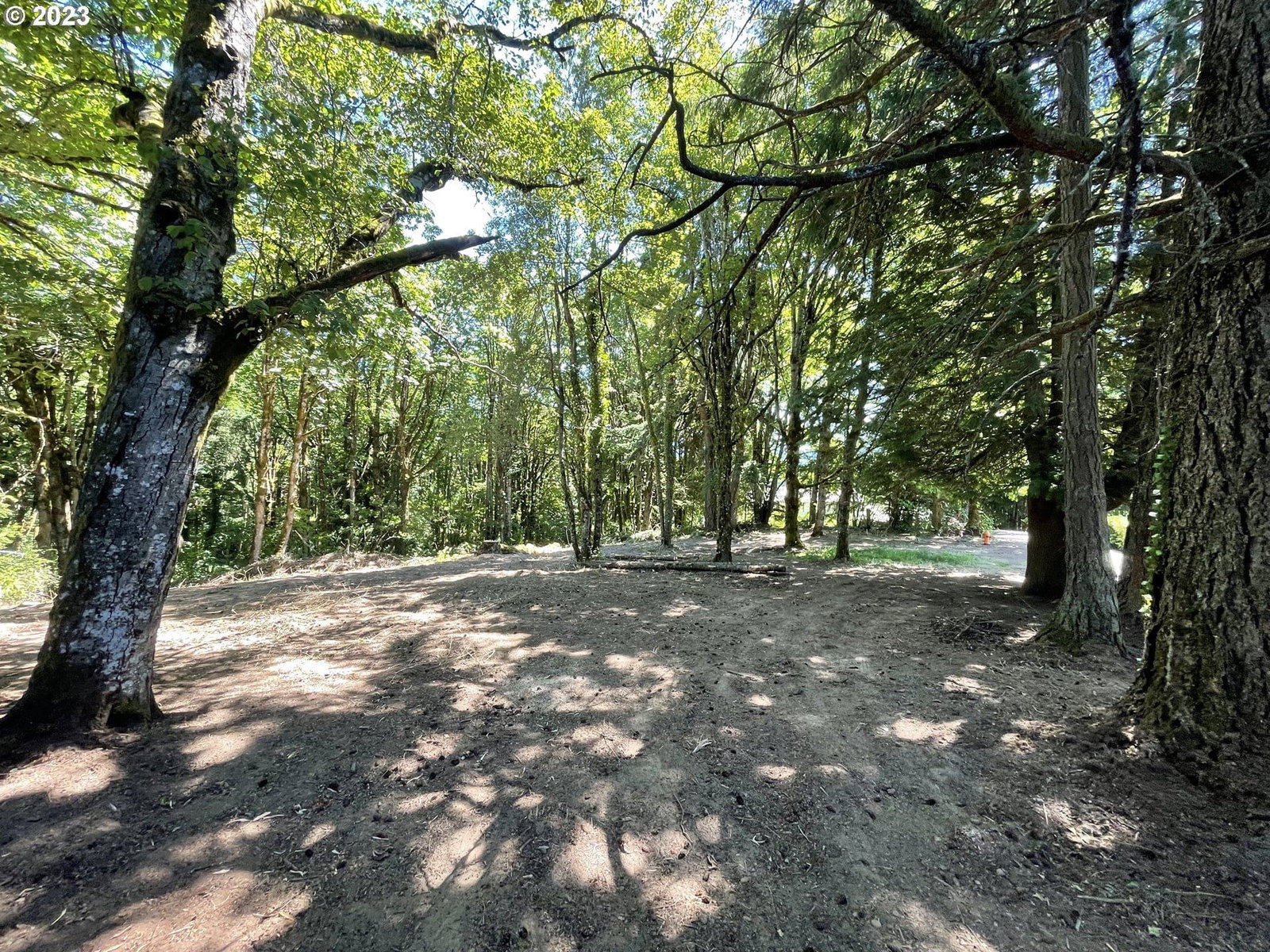 Listing photo 5 of 17, 11902 NW TUALATIN AVE, Portland, OR, 97229