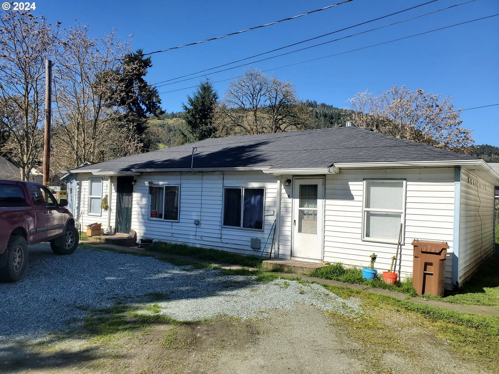Listing photo 4 of 14, 204 NE PINE AVE, Myrtle Creek, OR, 97457