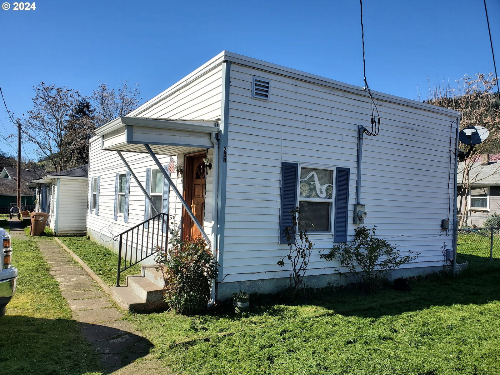 Listing photo 5 of 14, 204 NE PINE AVE, Myrtle Creek, OR, 97457