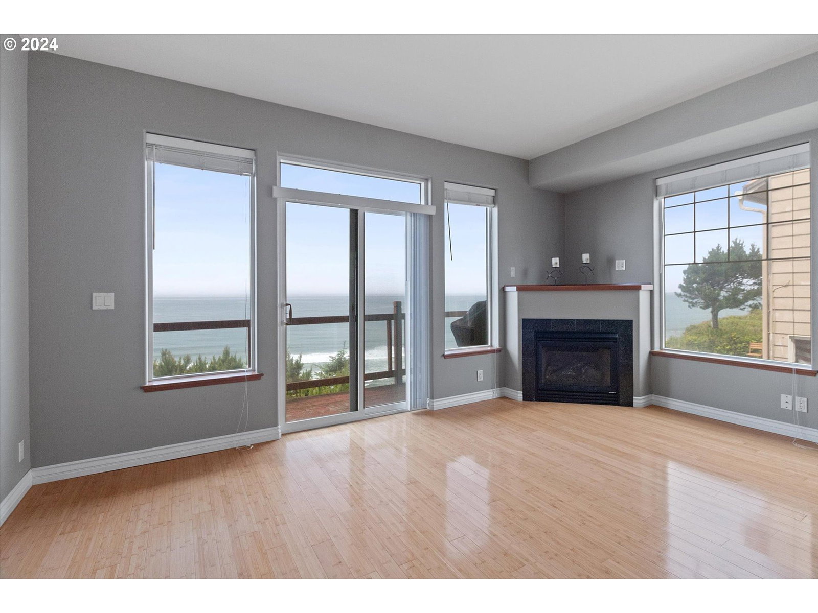 Listing photo 4 of 48, 1933 SW COAST AVE, Lincoln City, OR, 97367