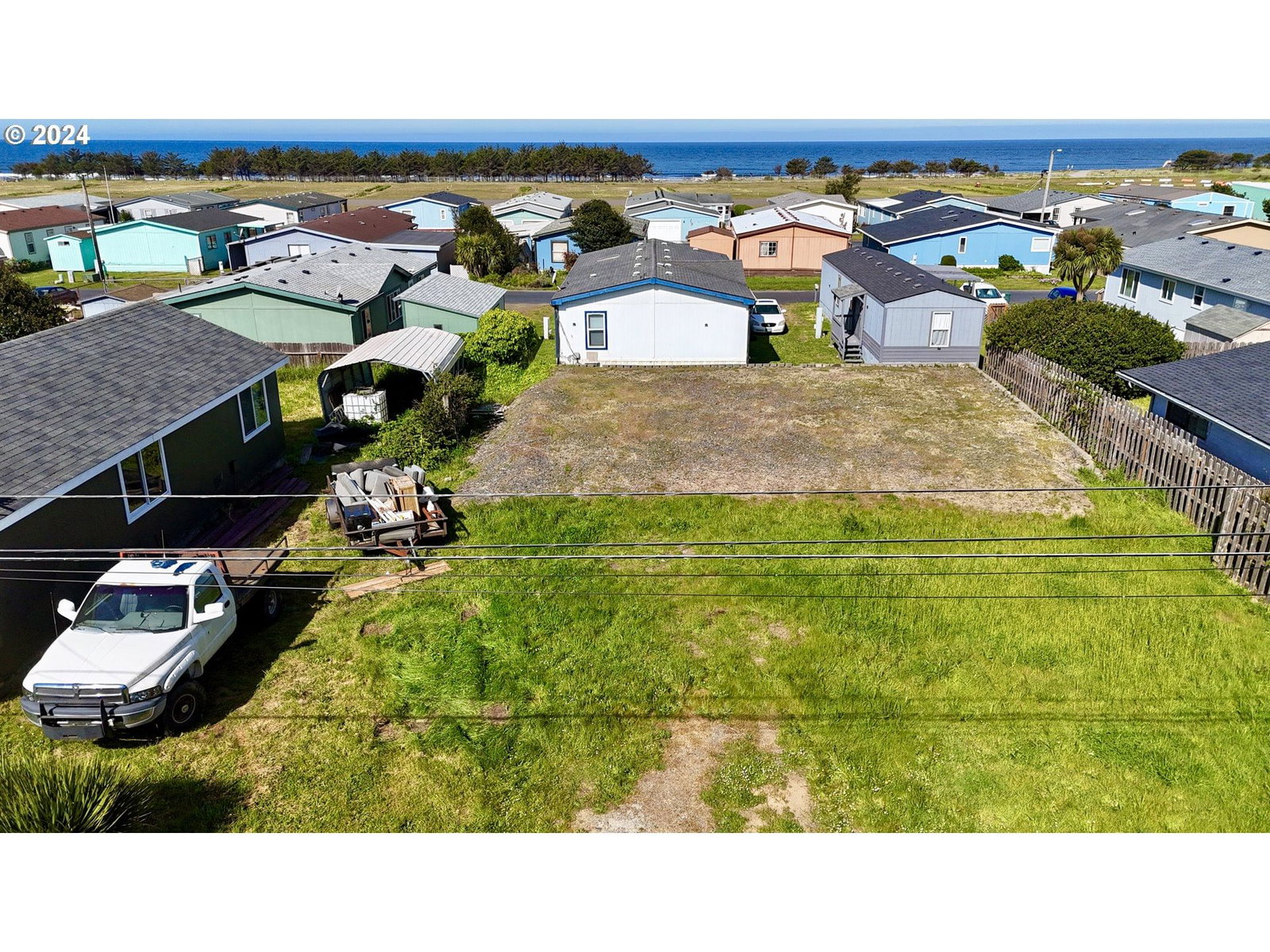 Listing photo 5 of 16, 29730 SHORE PINE LN, Gold Beach, OR, 97444