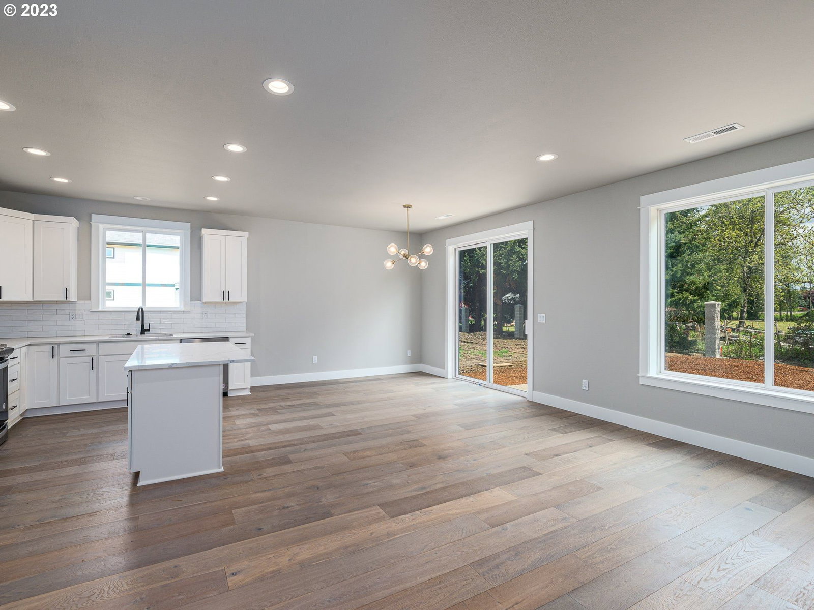 Listing photo 4 of 35, 316 SUNDAY DR, Creswell, OR, 97426