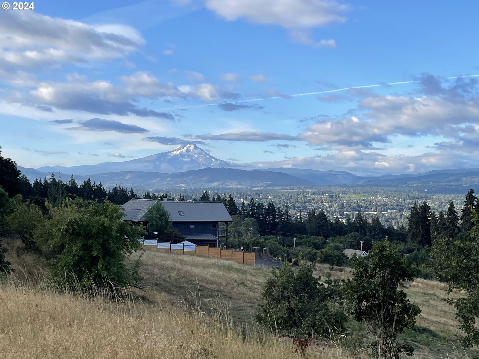 Listing photo 5 of 9, 141 HWY, White Salmon, WA, 98672