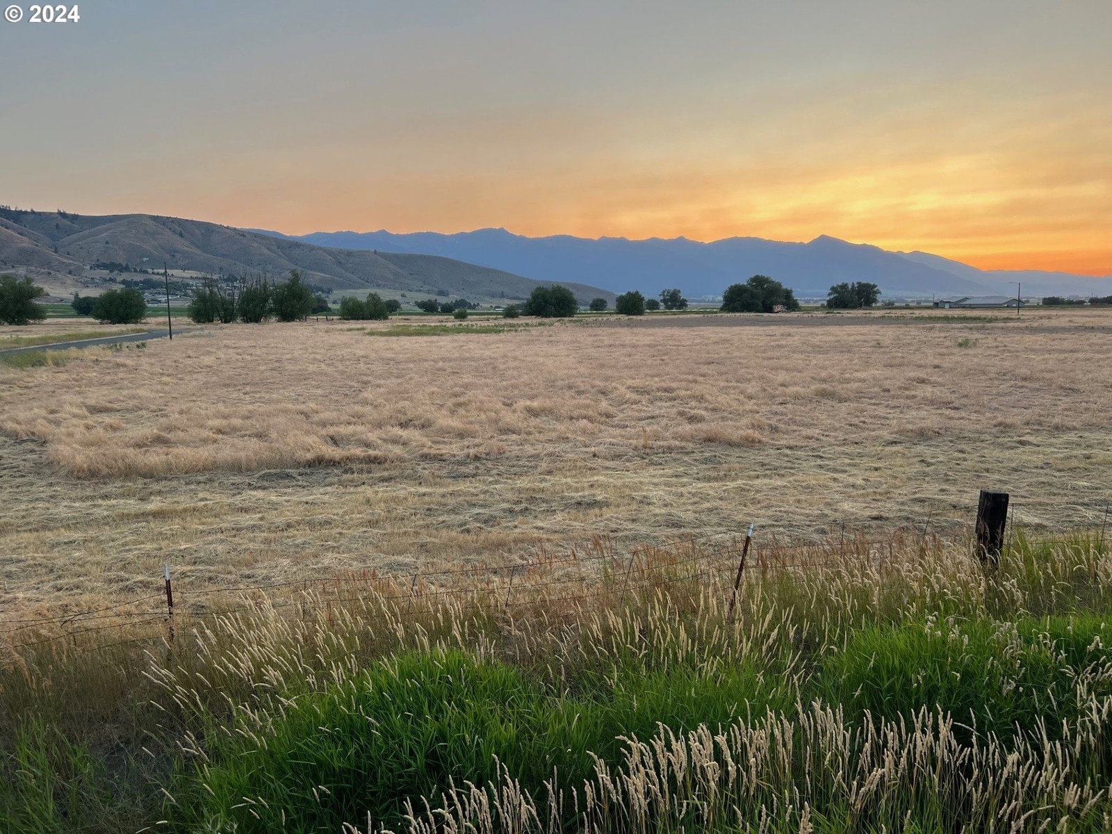 Listing photo 4 of 6, 3 E ST, Baker City, OR, 97814