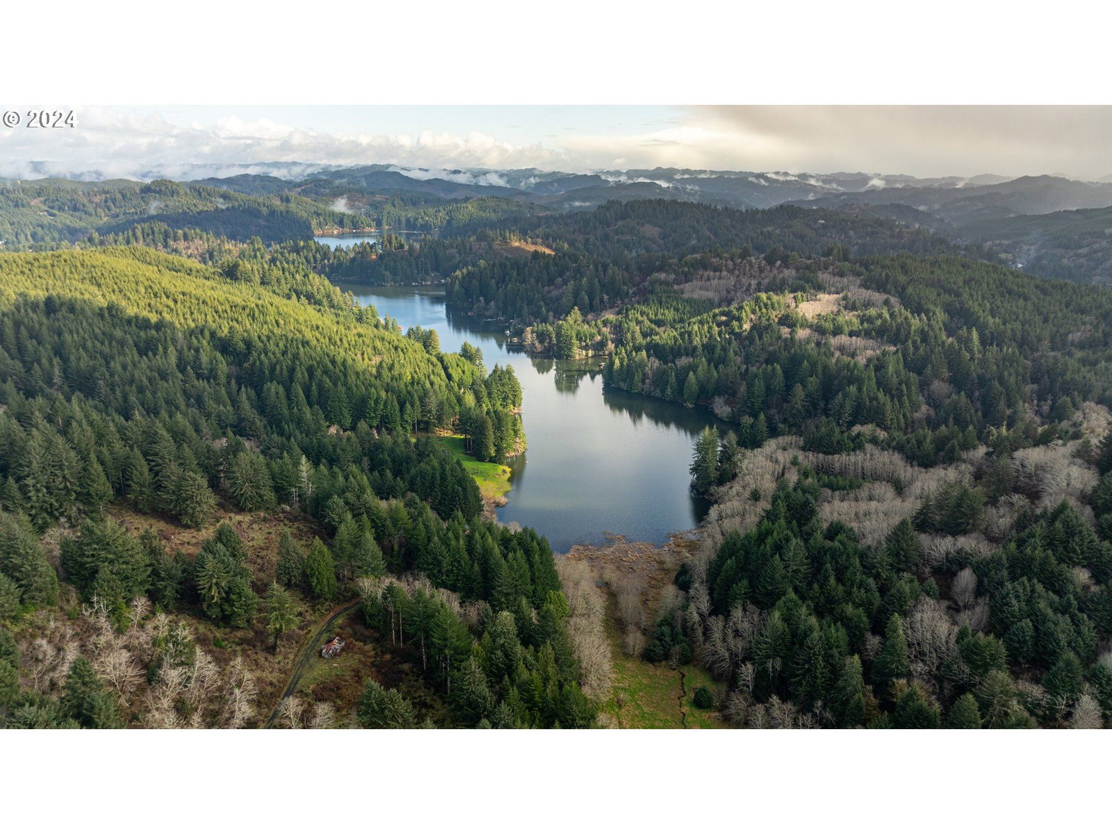 Listing photo 4 of 7, 0 HILLTOP DR #100, Lakeside, OR, 97449