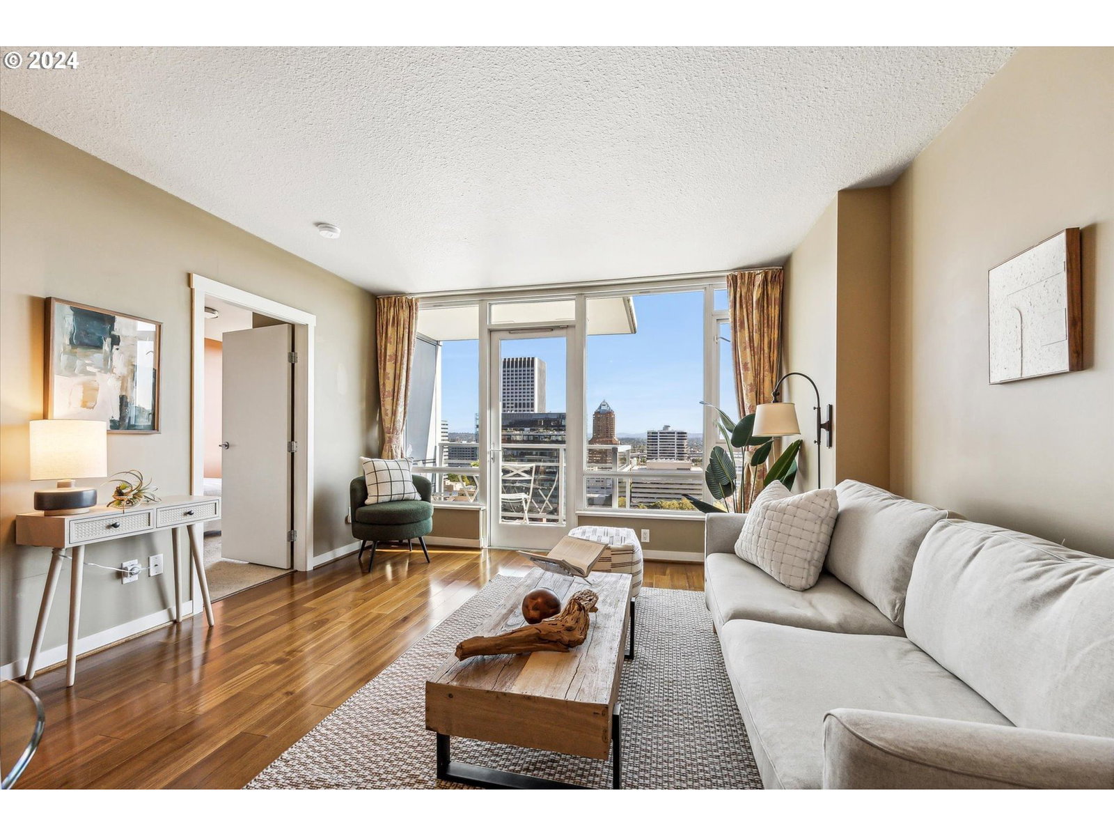 Listing photo 4 of 35, 1500 SW 11TH AVE #2105, Portland, OR, 97201