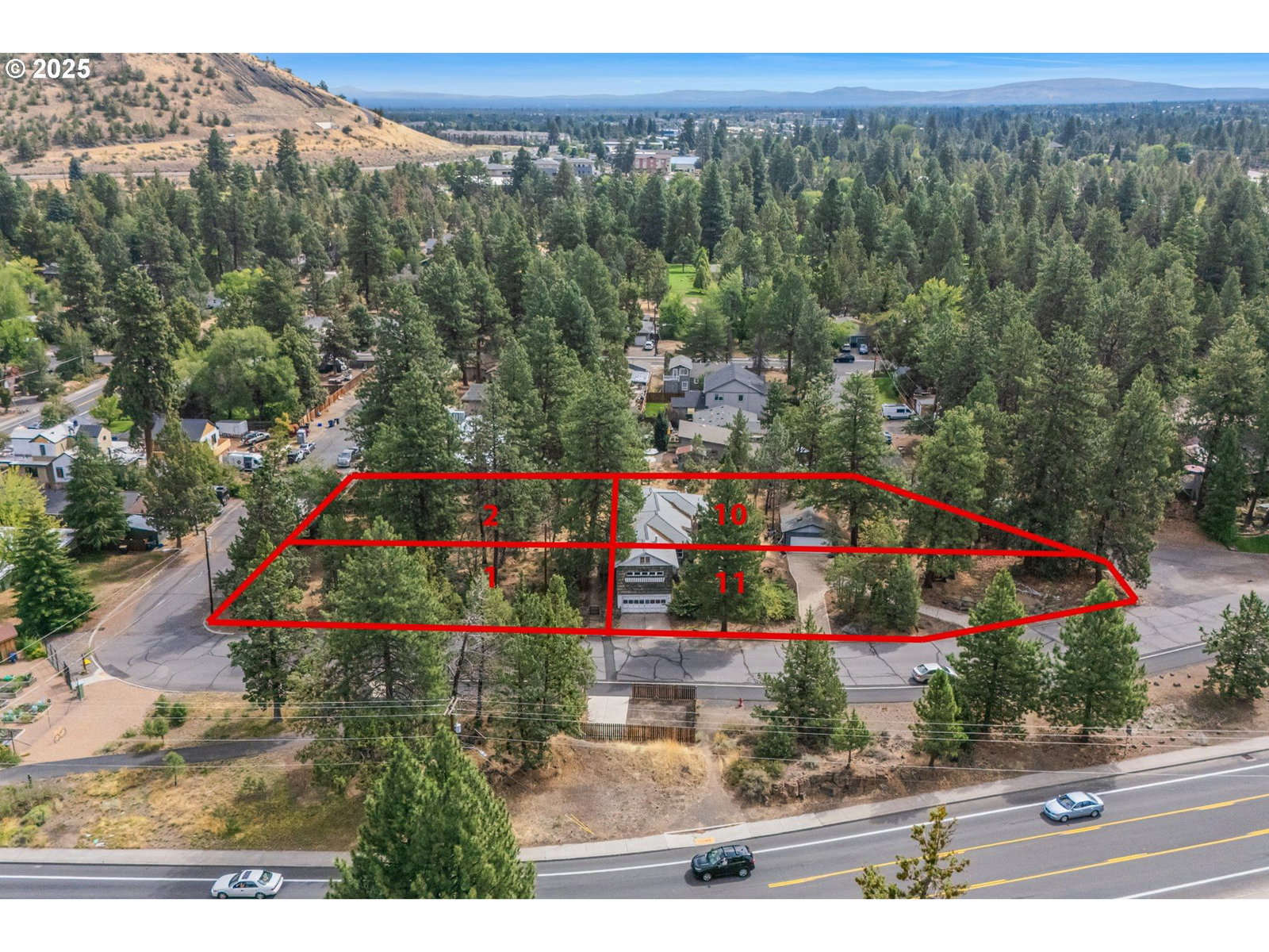 Listing photo 4 of 30, 438 NE 9TH ST, Bend, OR, 97701