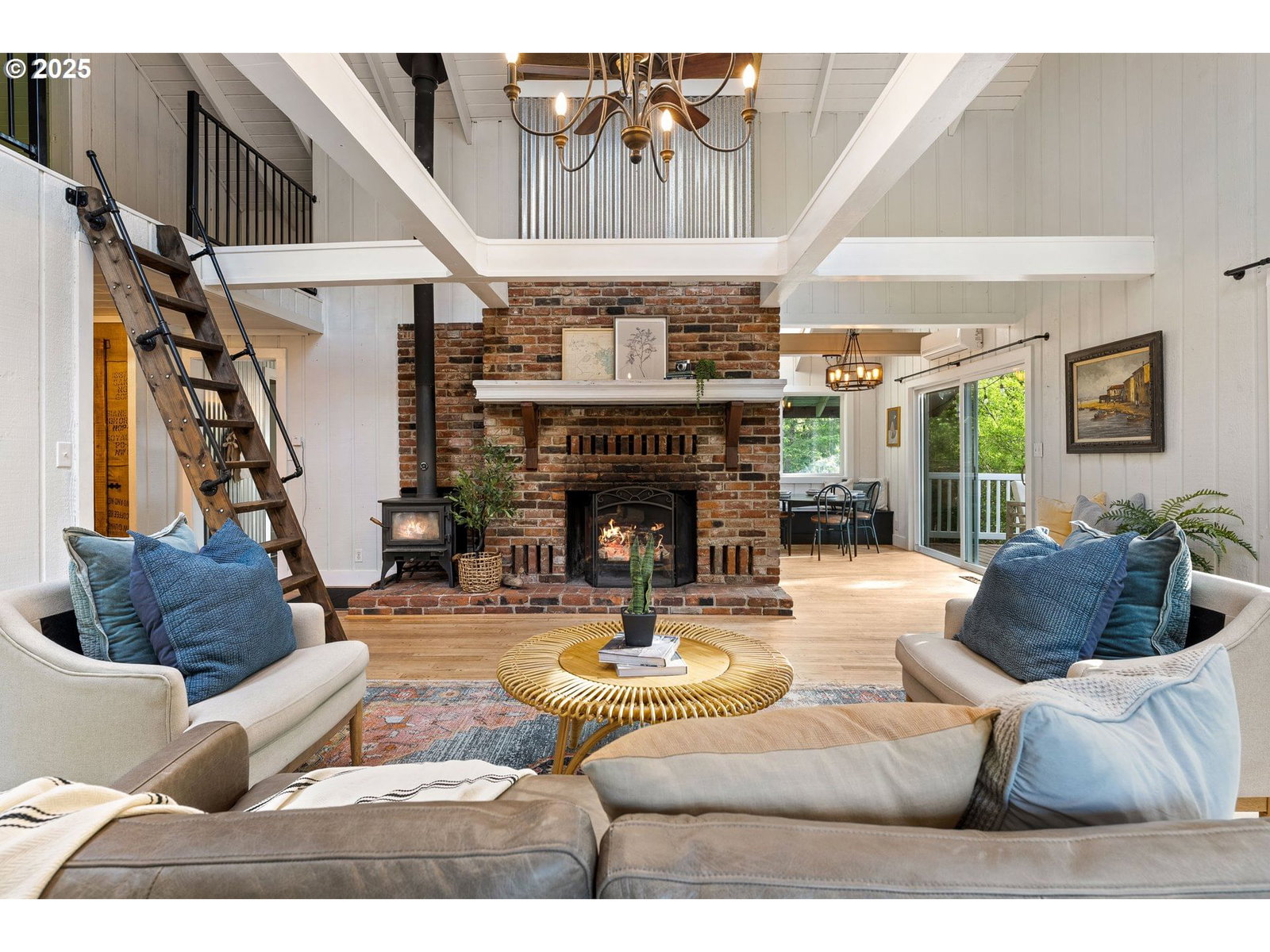 Listing photo 4 of 48, 988 SAVAGE CREEK RD, Grants Pass, OR, 97527