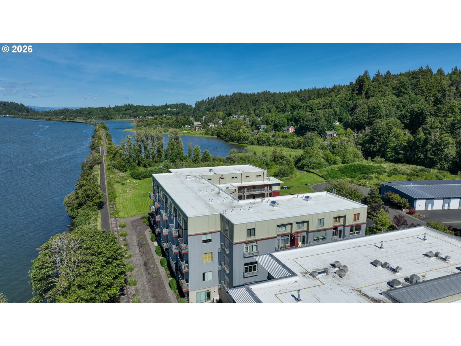 Listing photo 4 of 48, 3990 ABBEY LN #B411, Astoria, OR, 97103