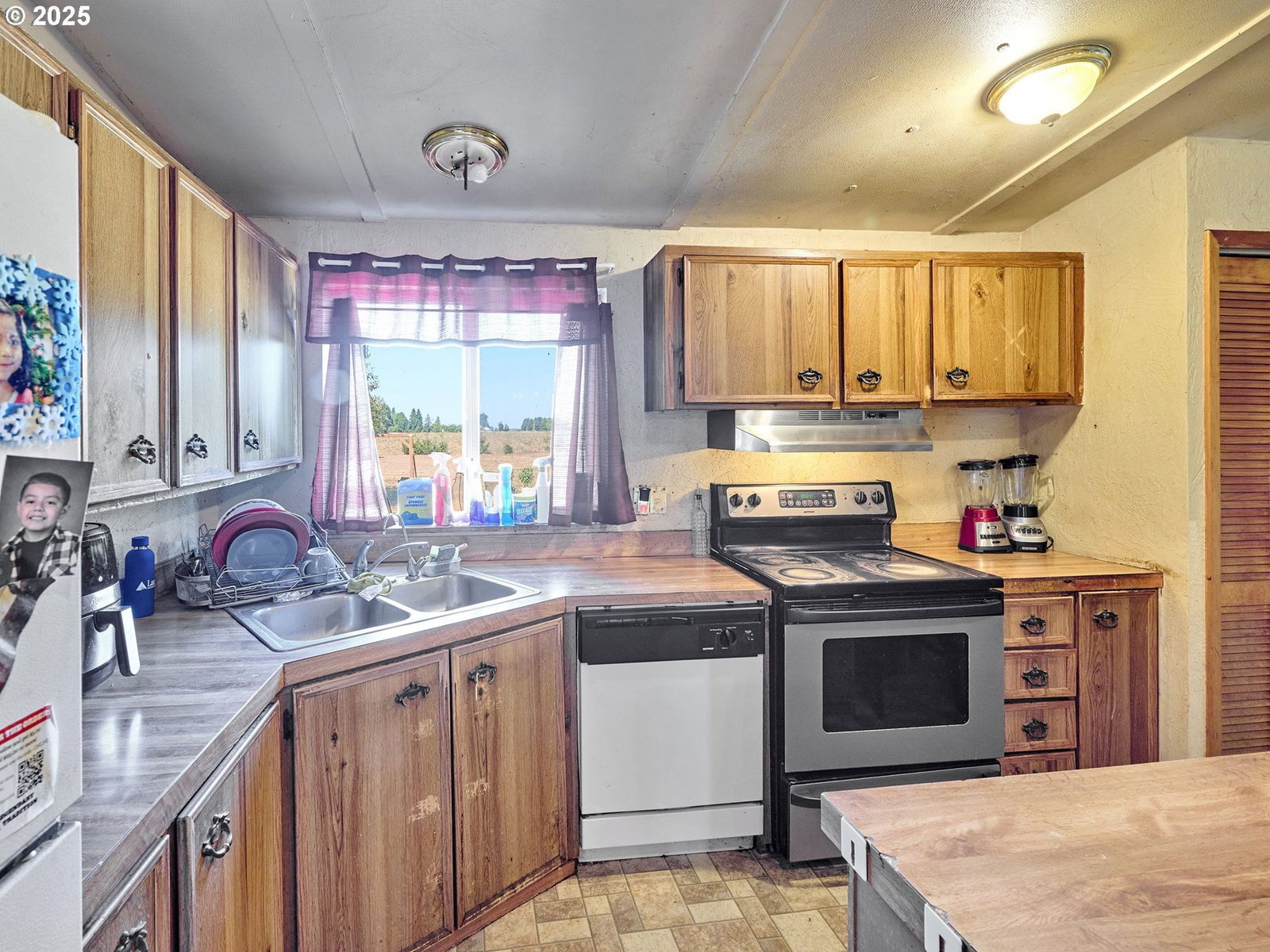 Listing photo 5 of 22, 1632 BROWN ST, Woodburn, OR, 97071