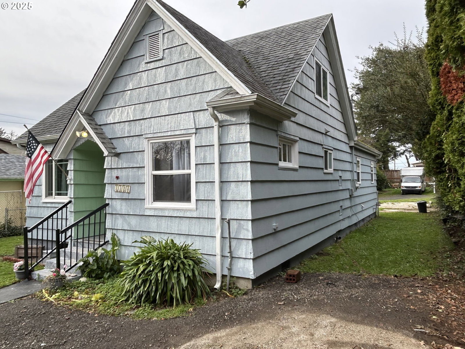 Listing photo 4 of 38, 2318 LIBERTY ST, North Bend, OR, 97459