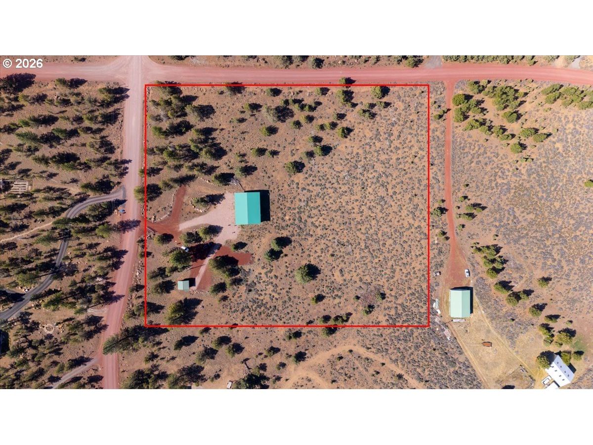 Listing photo 5 of 47, 69375 LAKE DR, Sisters, OR, 97759