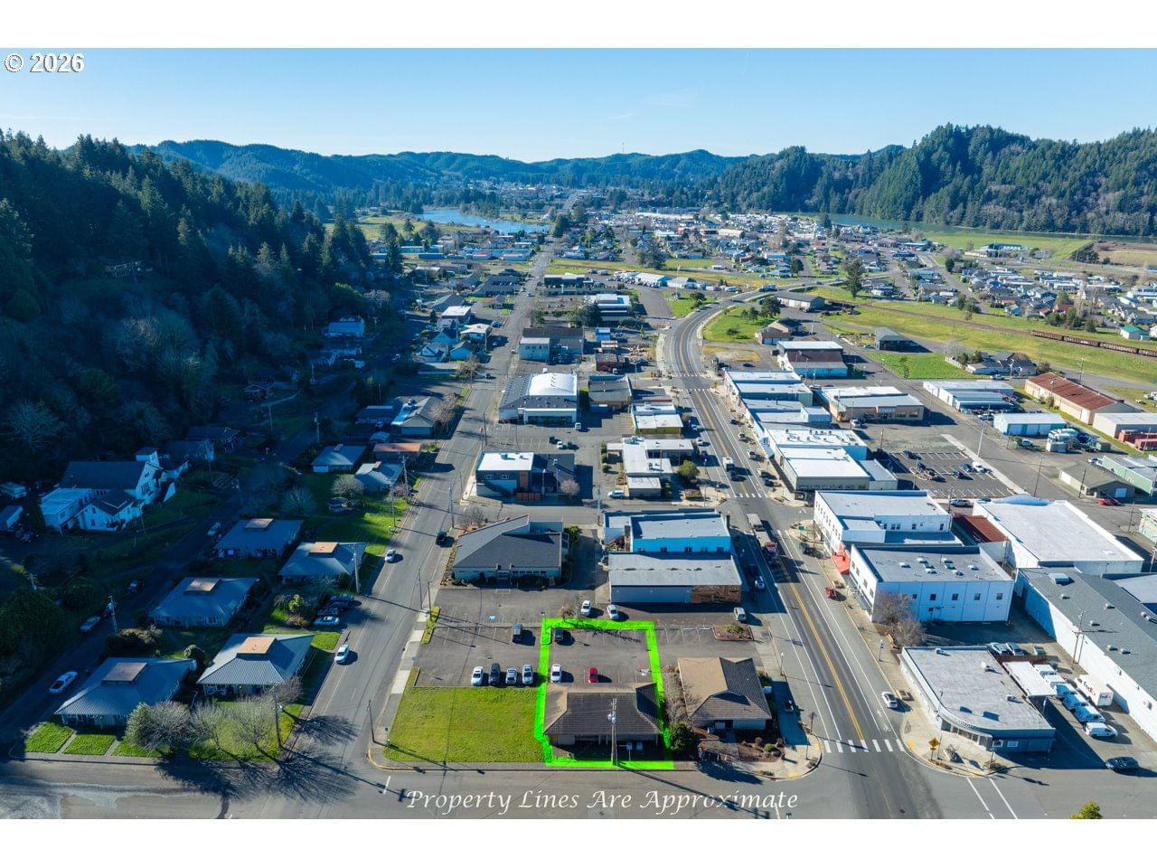 Listing photo 5 of 30, 320 FIR AVE, Reedsport, OR, 97467