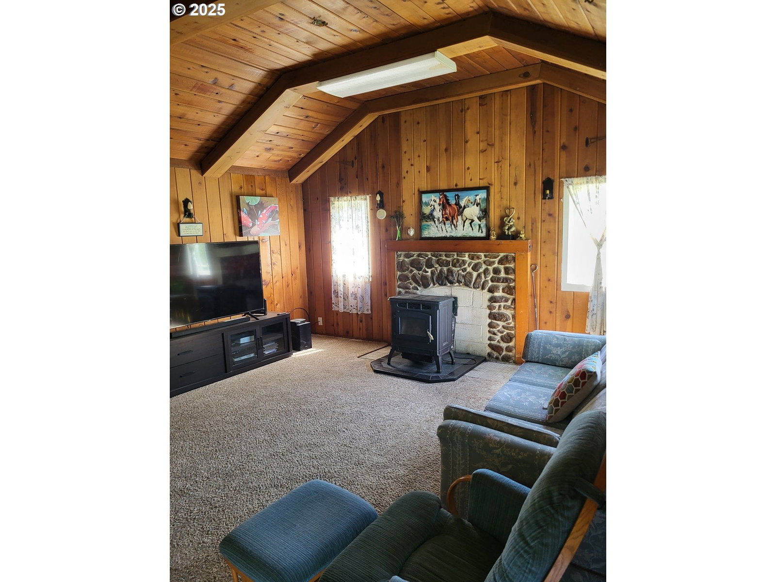 Listing photo 4 of 35, 4359 CANYONVILLE RIDDLE RD, Riddle, OR, 97469