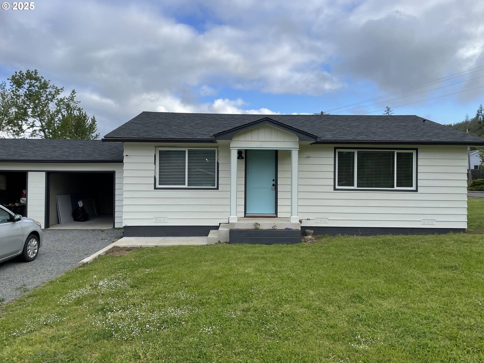 Listing photo 5 of 23, 287 E 3RD ST, Lowell, OR, 97452