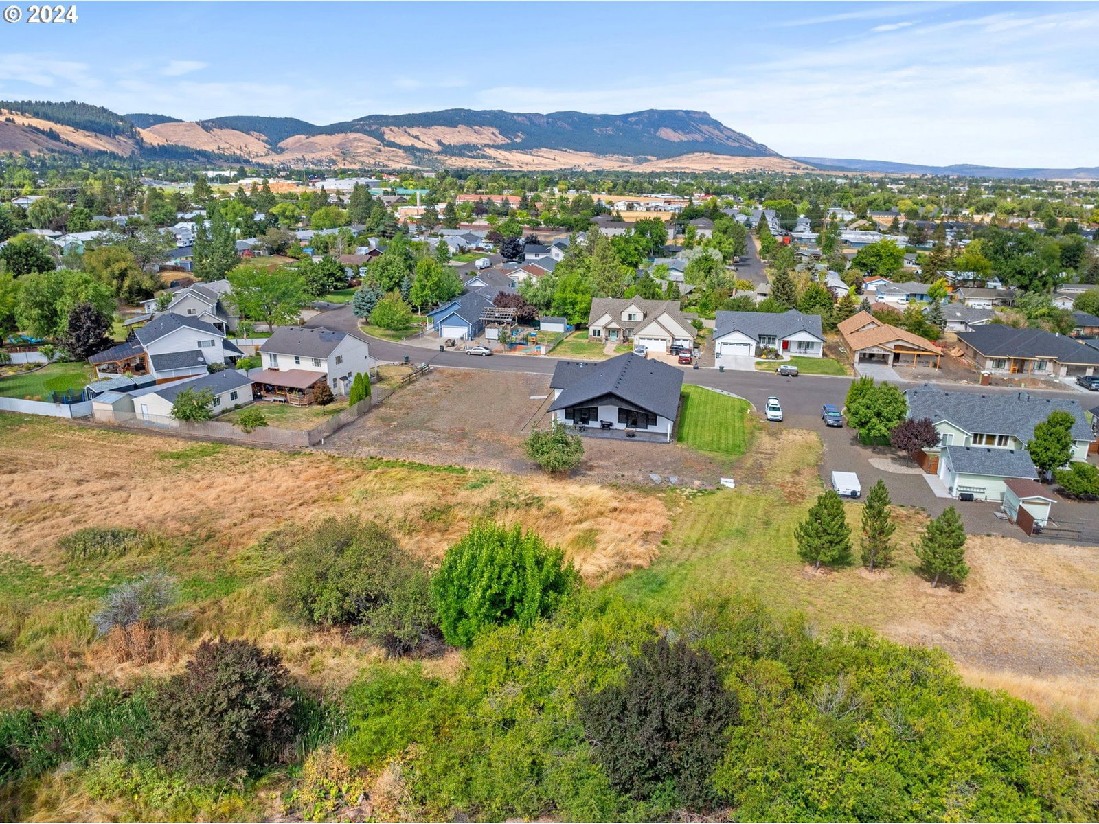 Listing photo 4 of 11, 11800 Gemini, La Grande, OR, 97850