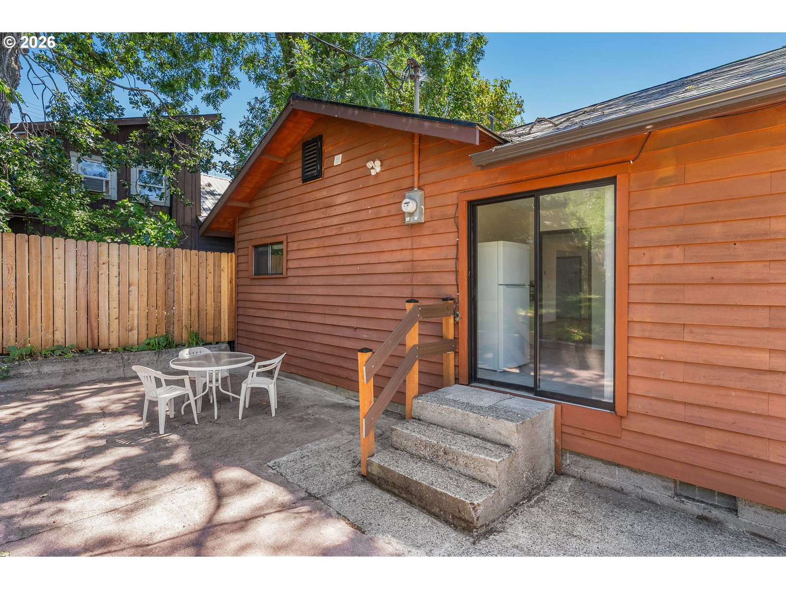 Listing photo 4 of 25, 210 W FRANKLIN ST, Bingen, WA, 98605