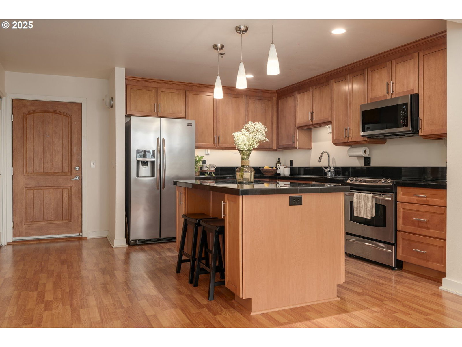 Listing photo 5 of 24, 3990 ABBEY LN #B401, Astoria, OR, 97103