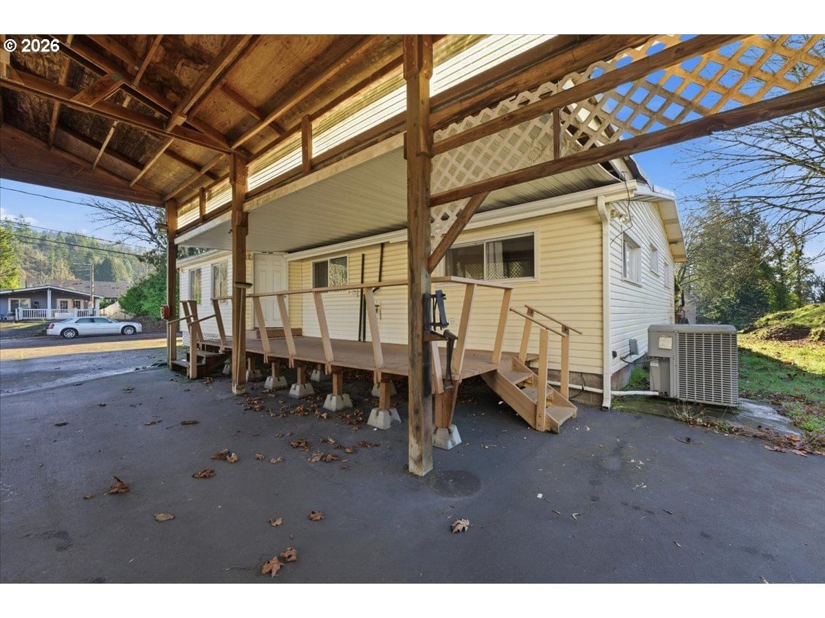 Listing photo 5 of 48, 357 S 9TH ST, Kalama, WA, 98625
