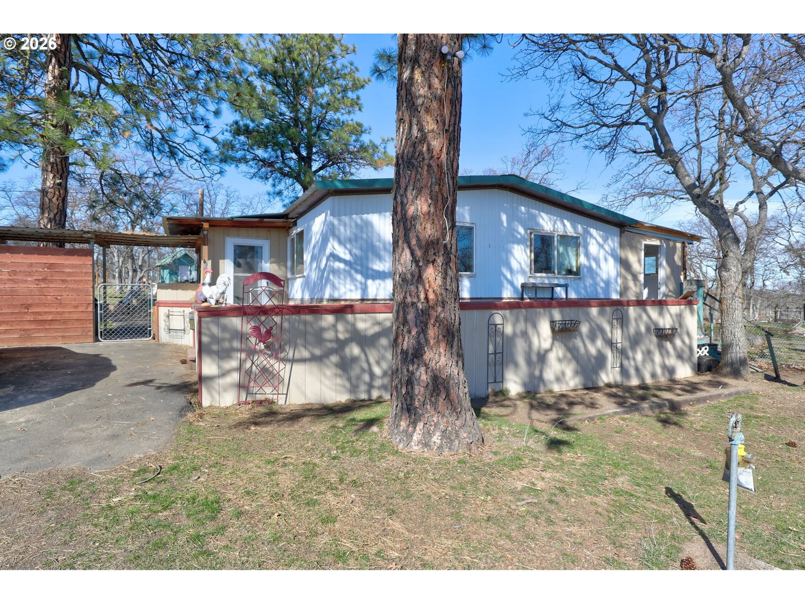 Listing photo 5 of 44, 80165 RIDGETOP RD, Dufur, OR, 97021