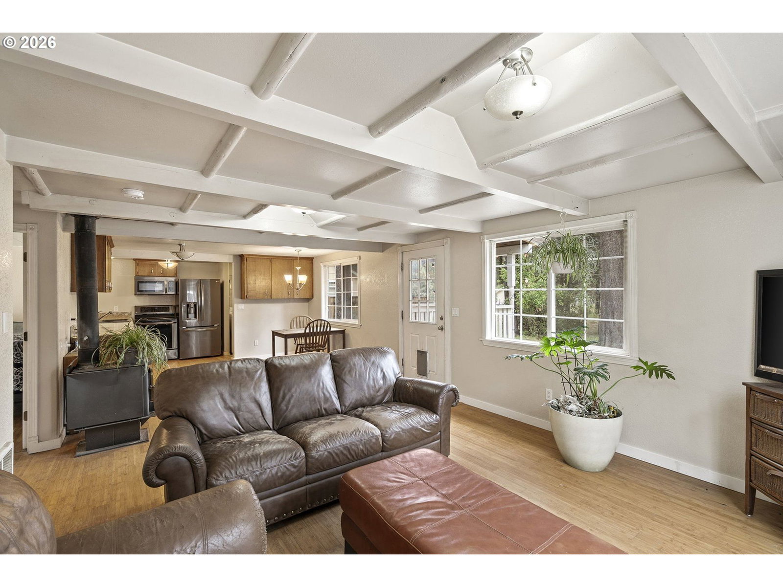 Listing photo 4 of 31, 16024 LEONA LN, La Pine, OR, 97739