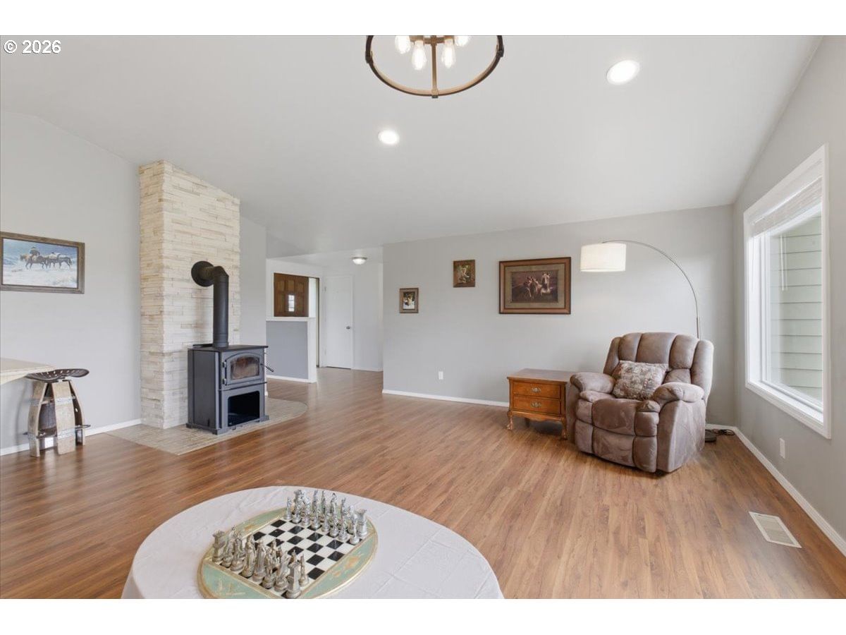 Listing photo 5 of 48, 39129 GROSHONG RD NE, Albany, OR, 97321