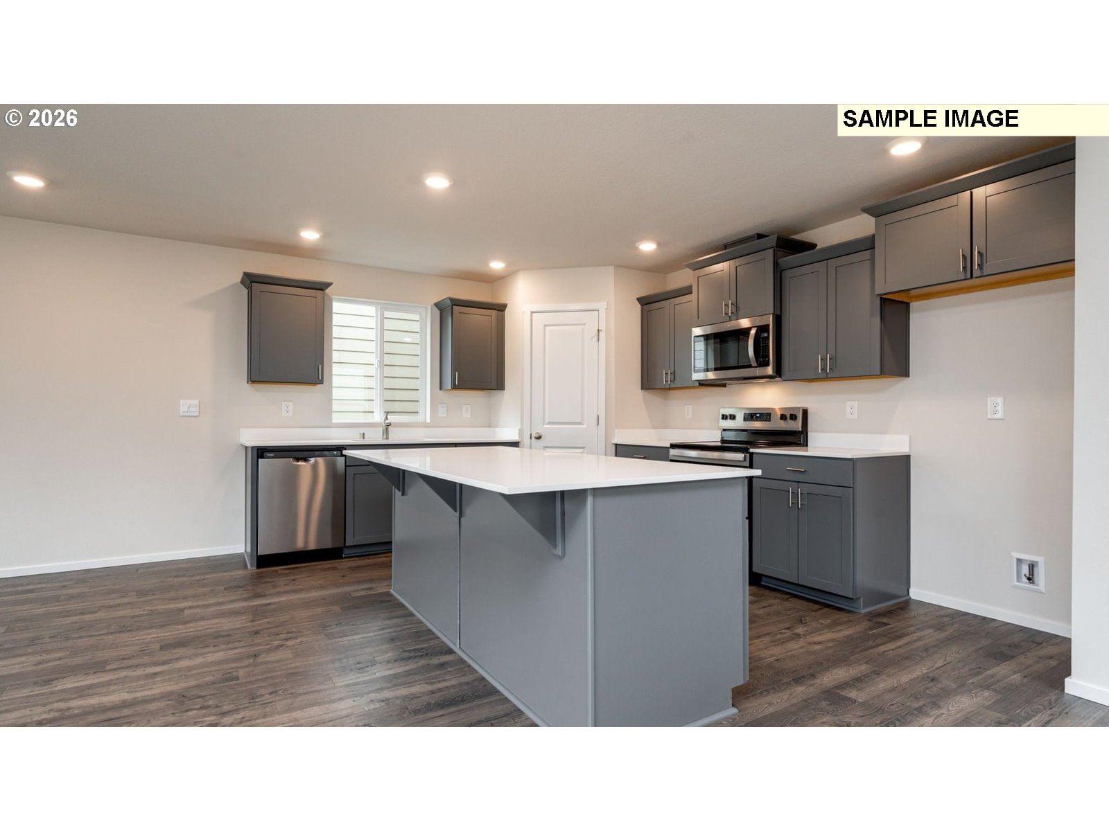 Listing photo 4 of 25, 12107 NE 16TH ST, Vancouver, WA, 98684