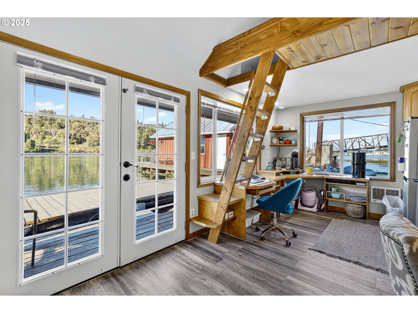 Listing photo 5 of 14, 901 S McLoughlin BLVD #B, Oregon City, OR, 97045