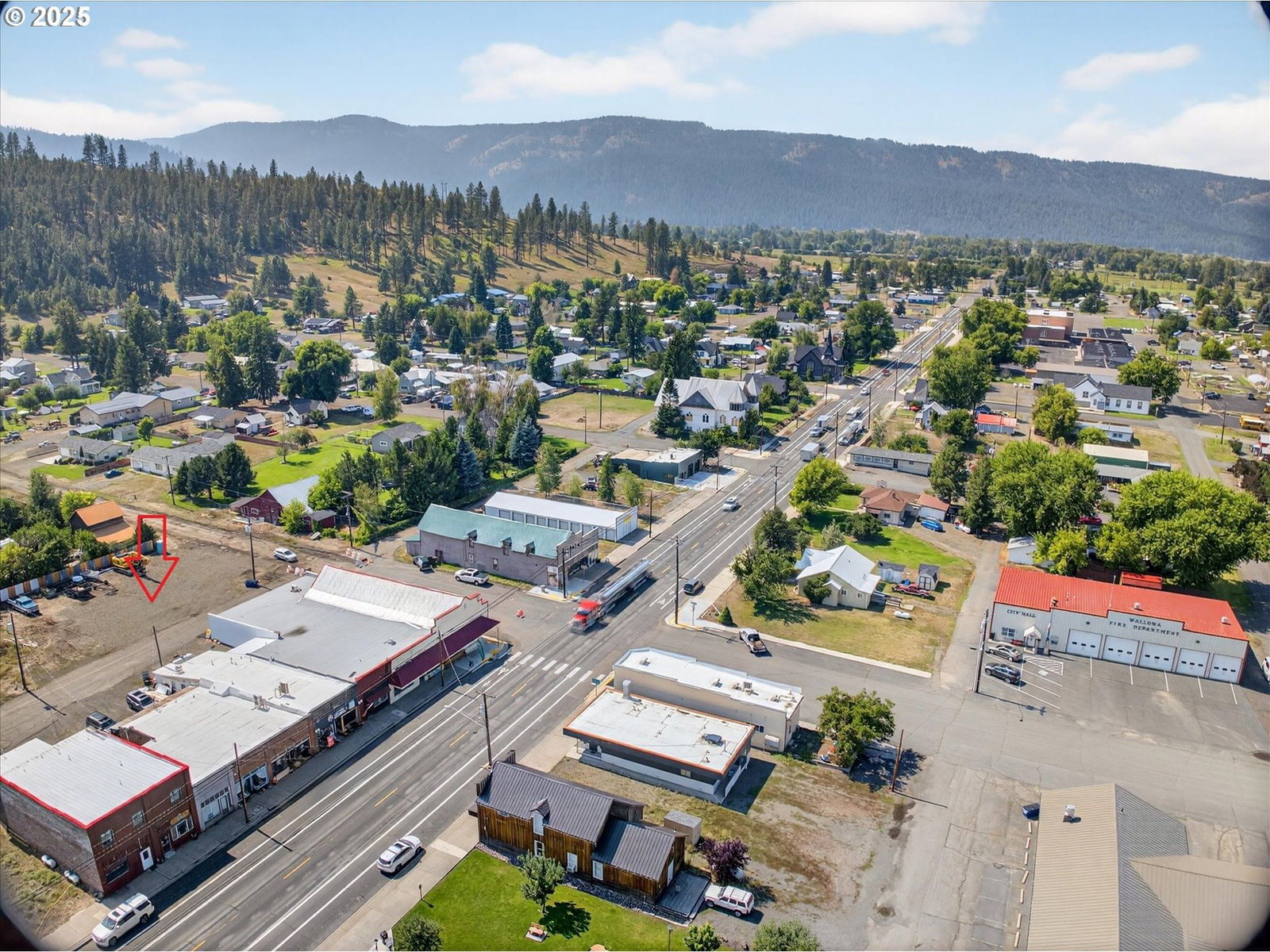 Listing photo 4 of 6, 101 S PINE ST, Wallowa, OR, 97885
