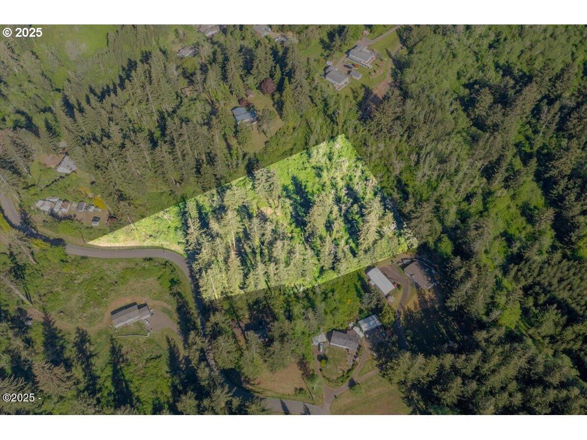 Listing photo 5 of 12, TL 1600 Criteser LOOP, Toledo, OR, 97391