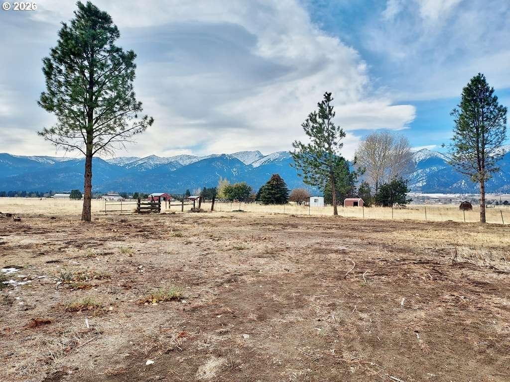 Listing photo 5 of 34, 15828 HUNT MOUNTAIN LN, Baker City, OR, 97814