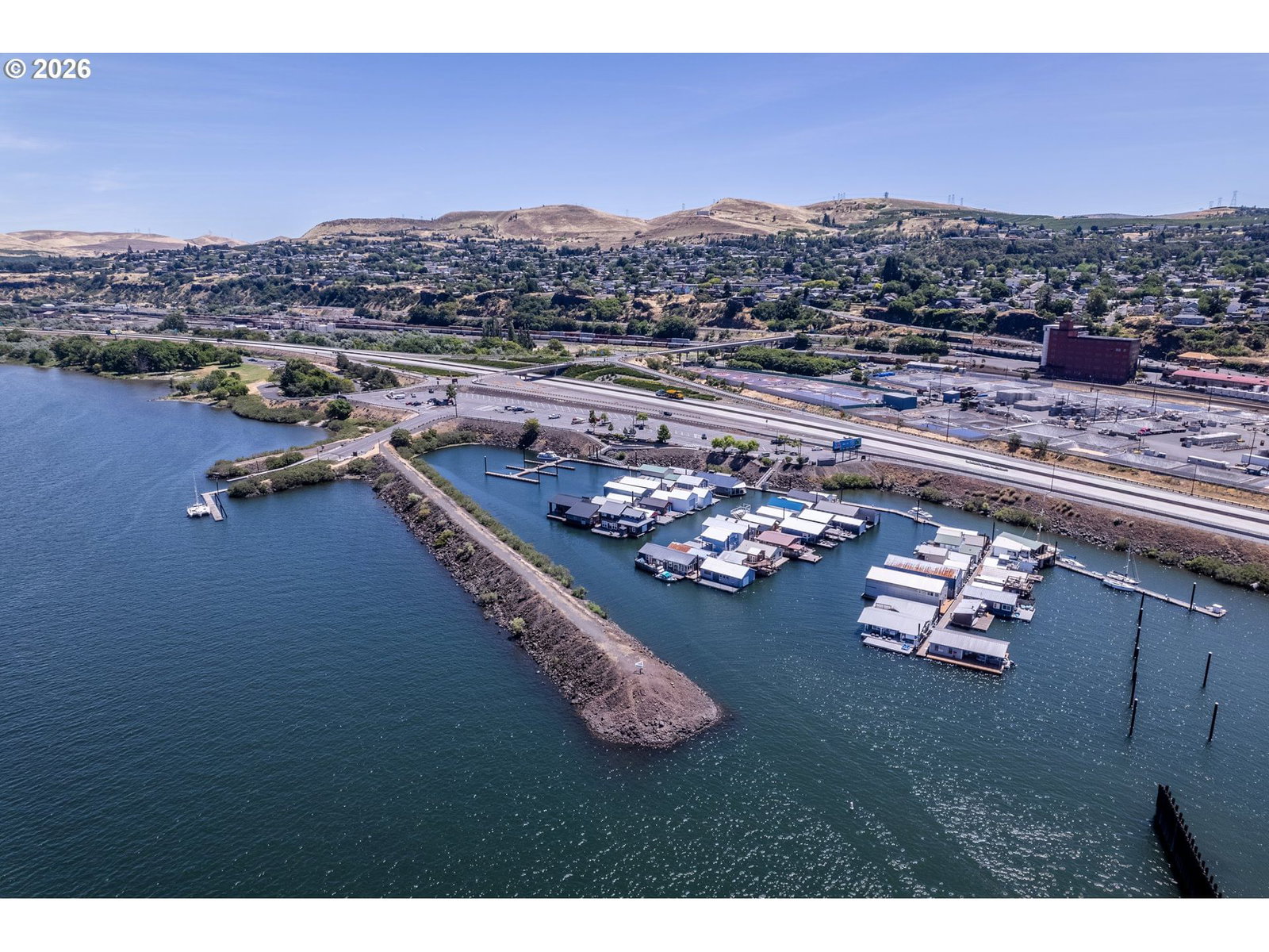 Listing photo 5 of 43, 101 N BOAT BASIN RD #B 16, The Dalles, OR, 97058