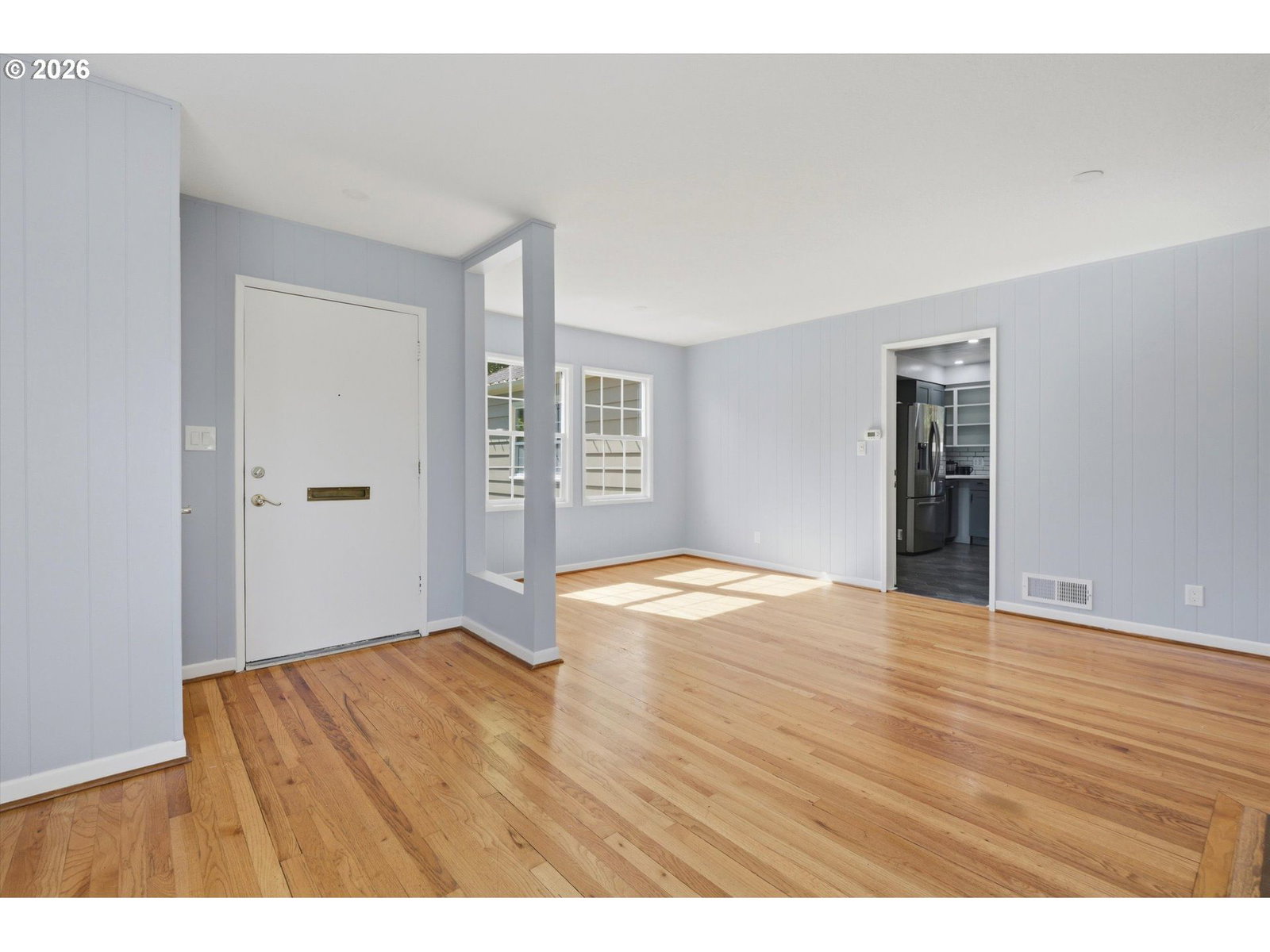 Listing photo 5 of 30, 7158 SW 4TH AVE, Portland, OR, 97219