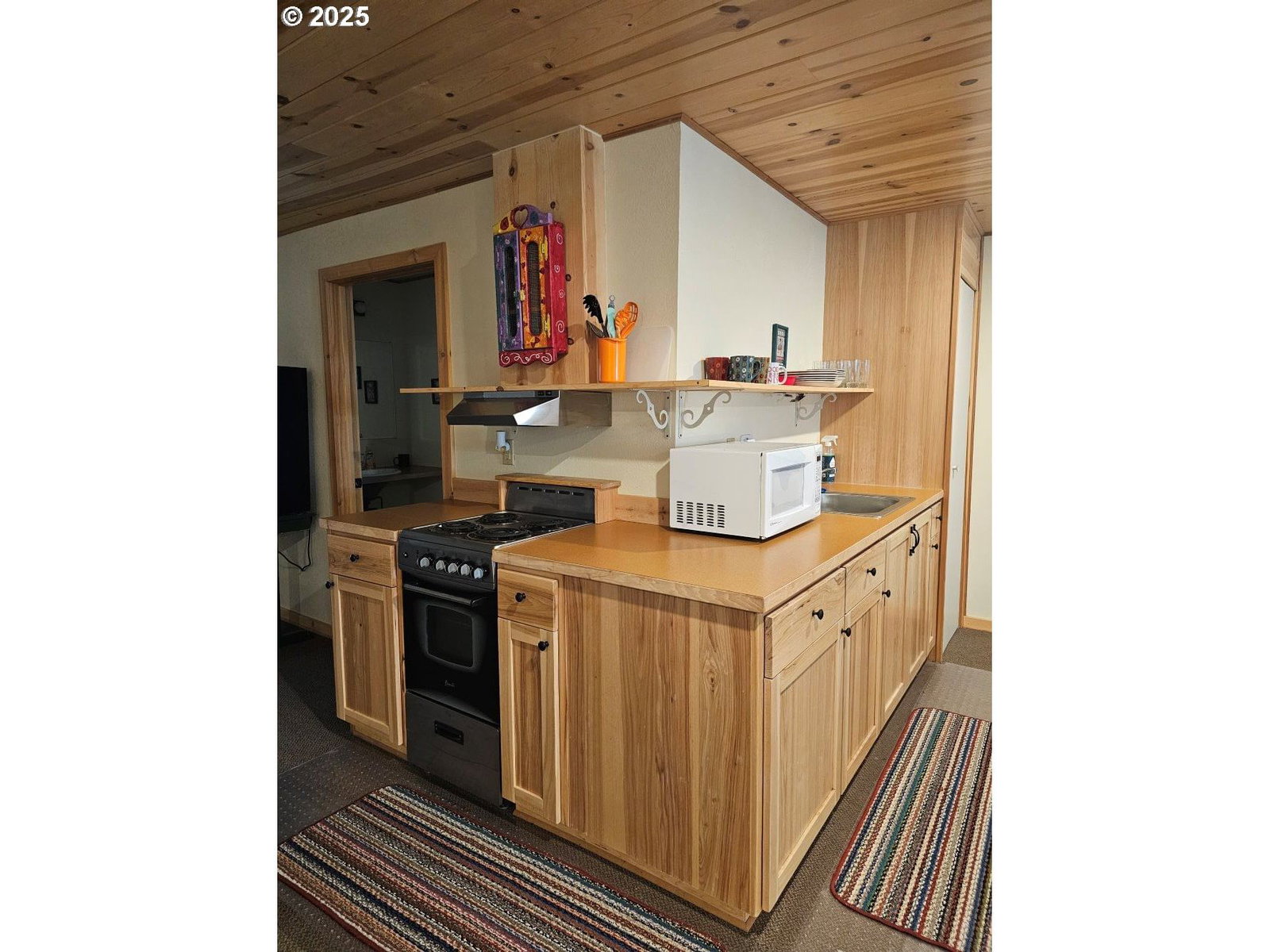 Listing photo 5 of 14, 970 2ND ST, North Powder, OR, 97867