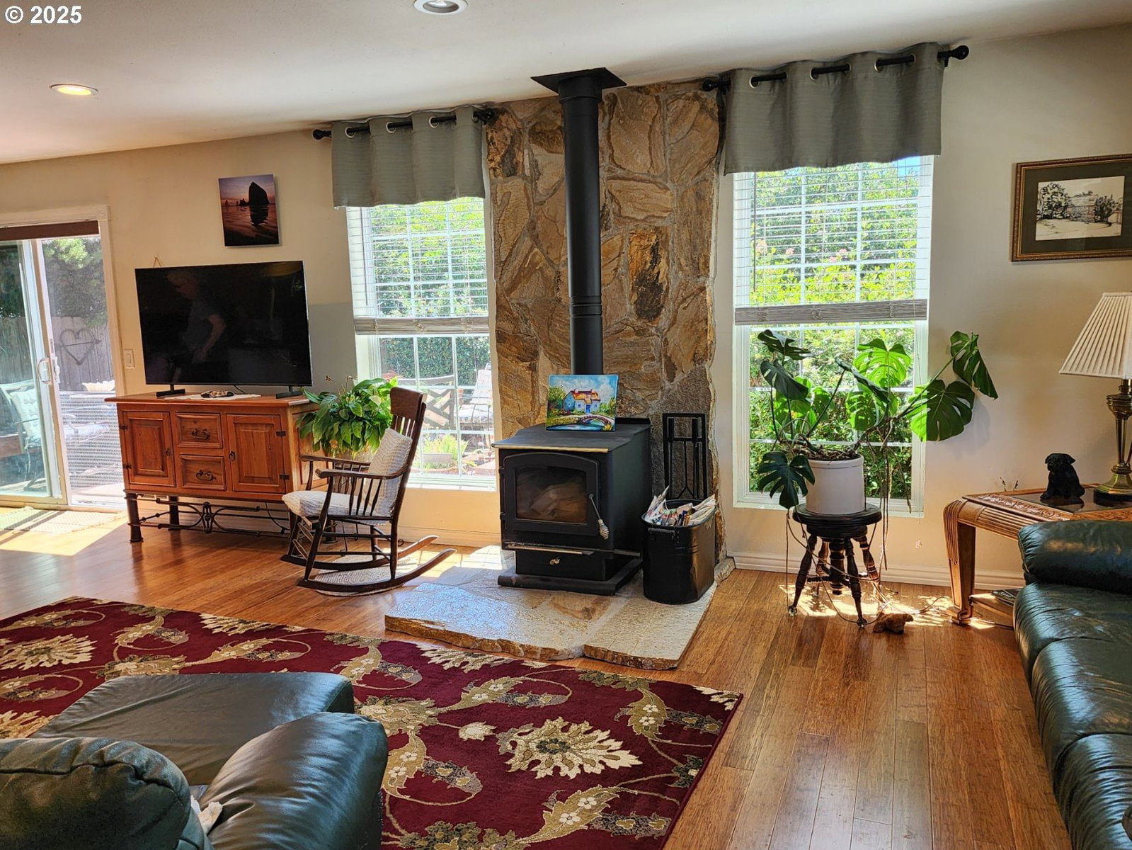 Listing photo 5 of 32, 1126 WASHINGTON ST, Port Orford, OR, 97465
