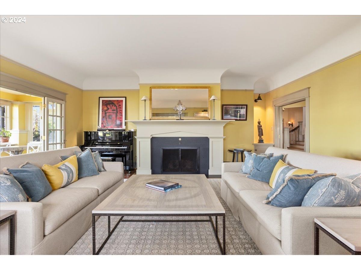 Listing photo 5 of 46, 1960 SW 16TH AVE, Portland, OR, 97201