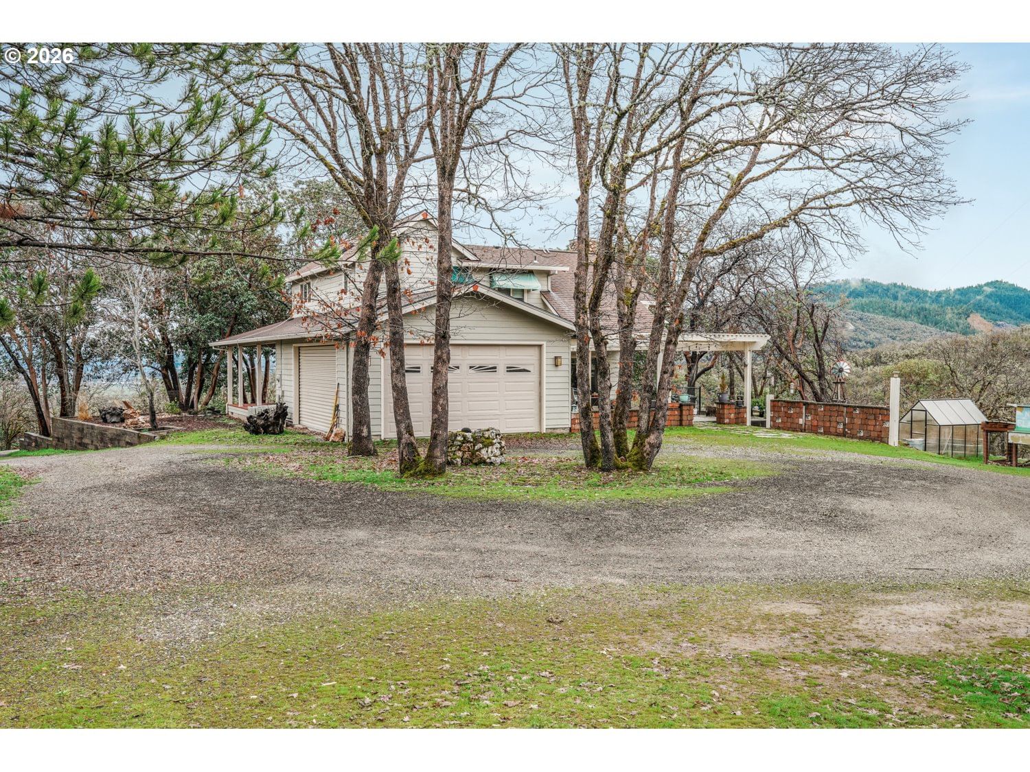 Listing photo 4 of 44, 5655 TAMARACK LN, Central Point, OR, 97502
