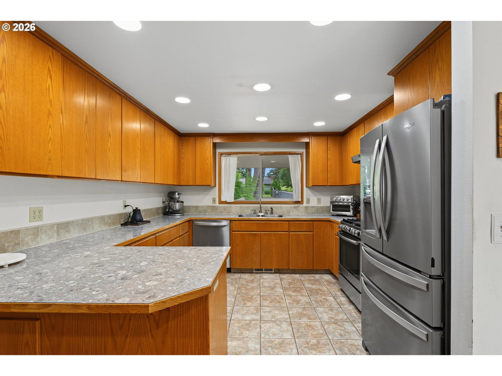 Listing photo 4 of 47, 11720 PARTLOW RD, Oregon City, OR, 97045
