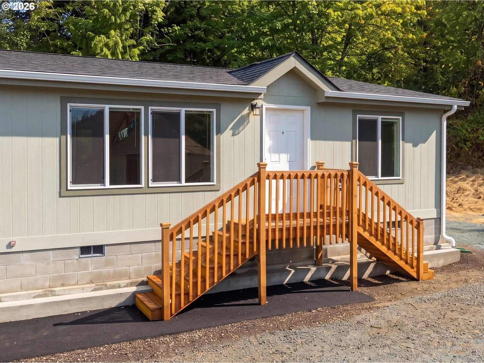 Listing photo 5 of 37, 1920 Grade ST, Kelso, WA, 98626