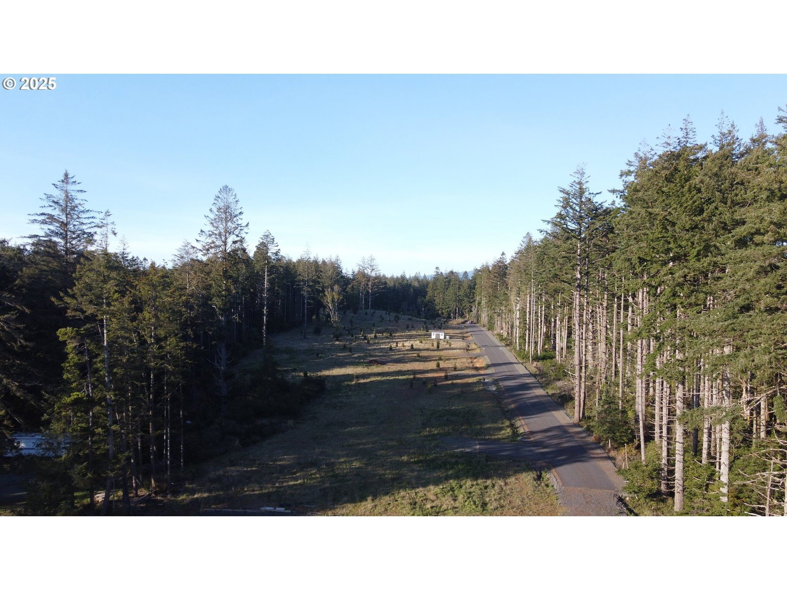 Listing photo 4 of 8, Hubbard LN ##3, Port Orford, OR, 97465