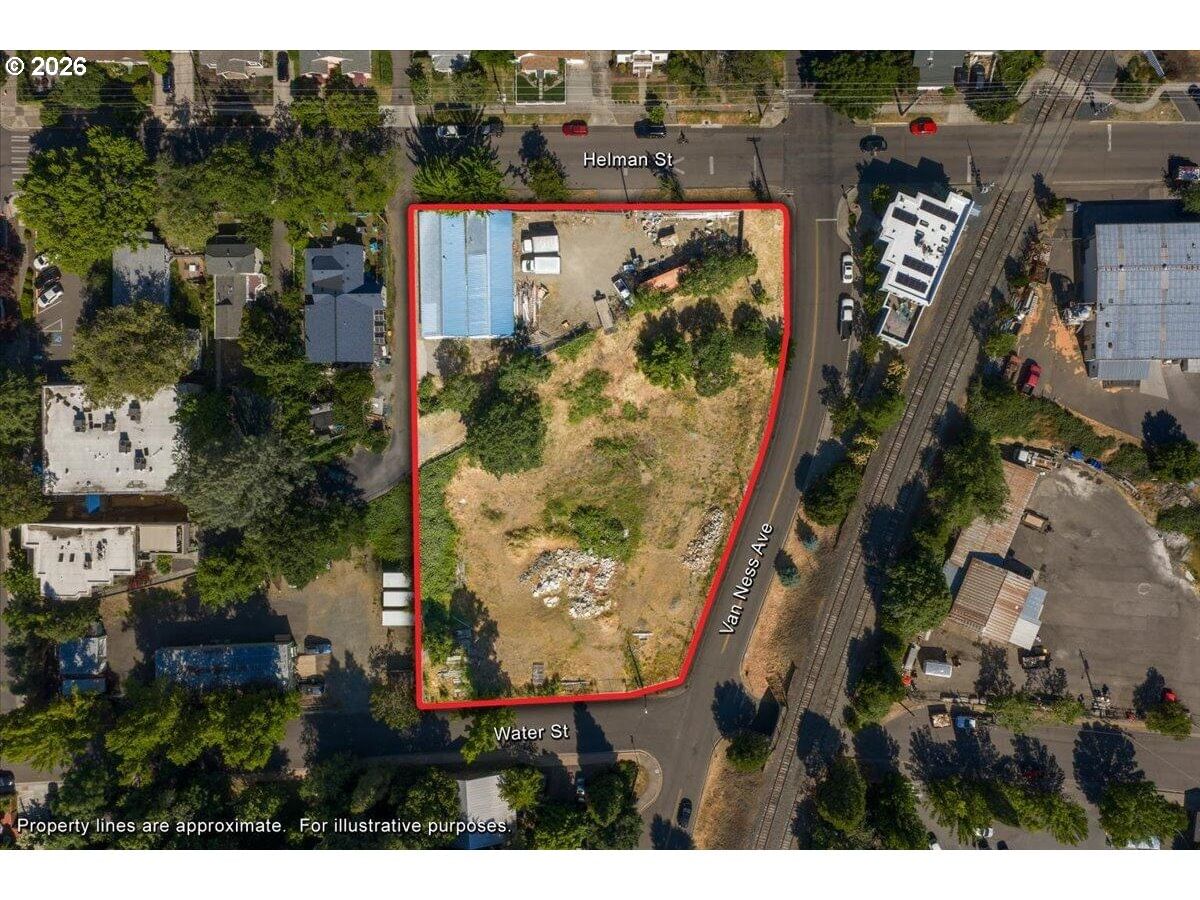 Listing photo 4 of 36, 165 WATER ST, Ashland, OR, 97520