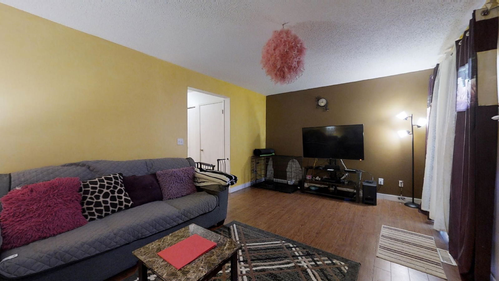 Listing Image 14