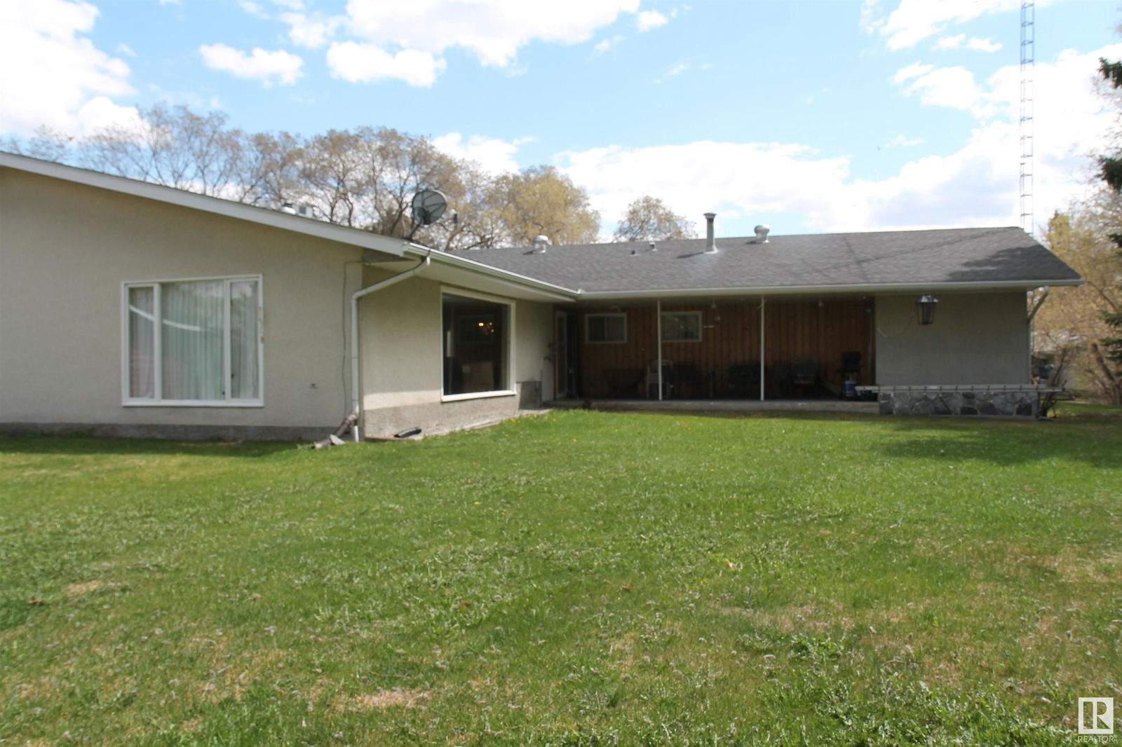 Listing Image 24