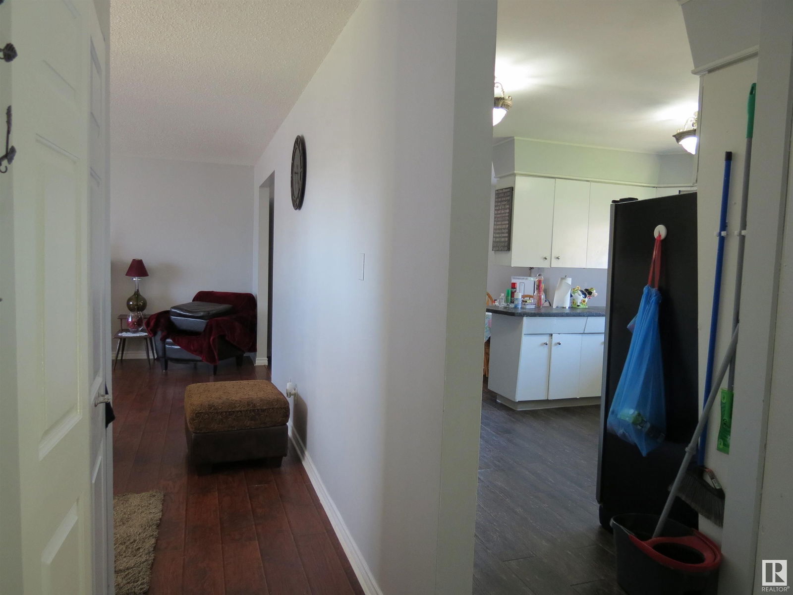 Listing Image 28