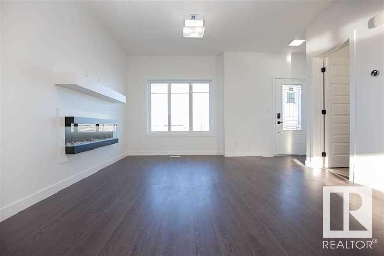 Listing Image 0