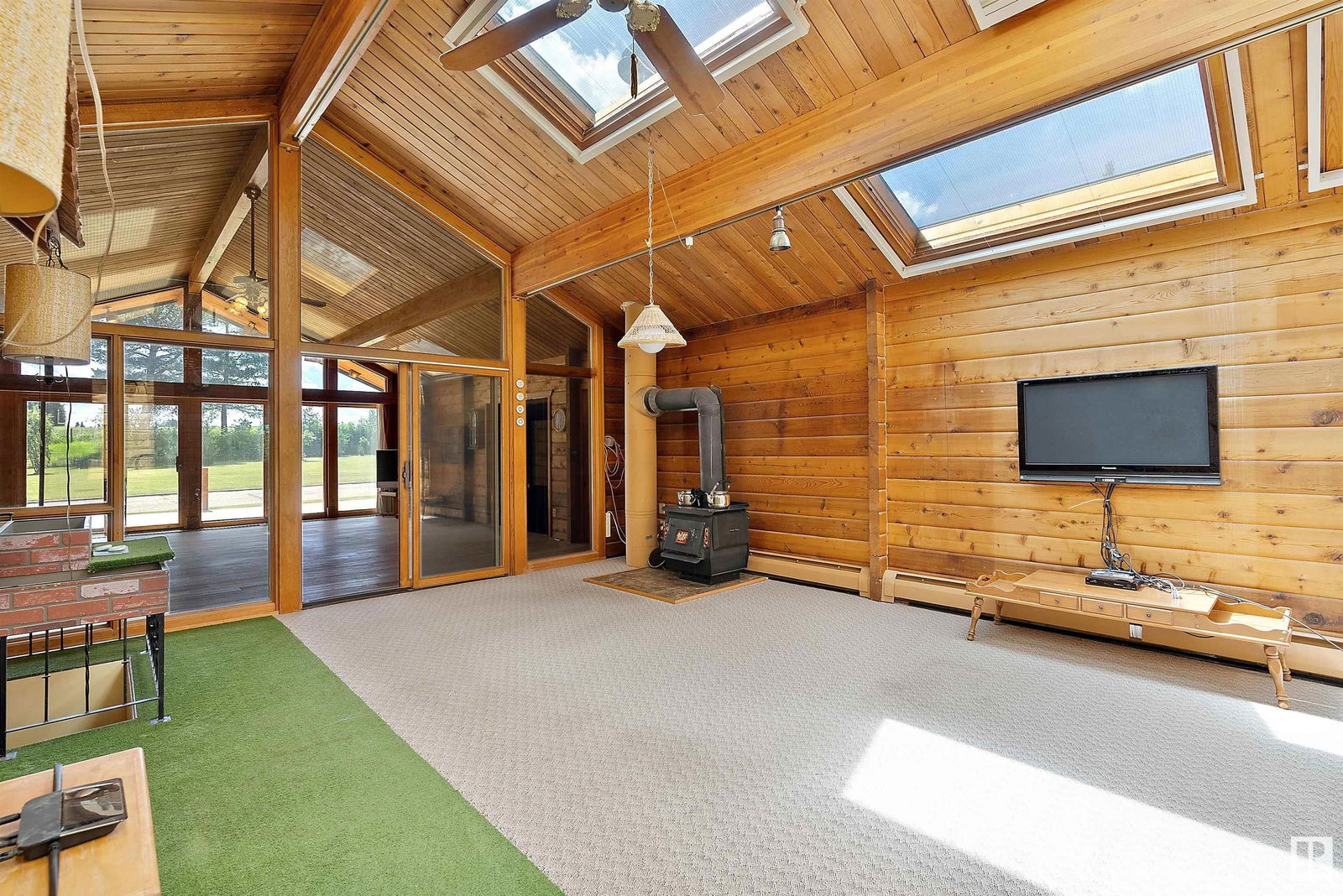 Listing Image 19